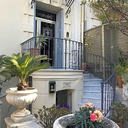 Saint Hubert Hotel 3*