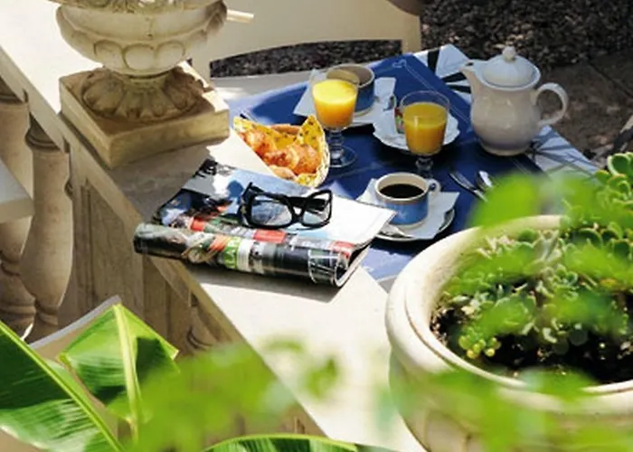 Saint Hubert Hotel 3*